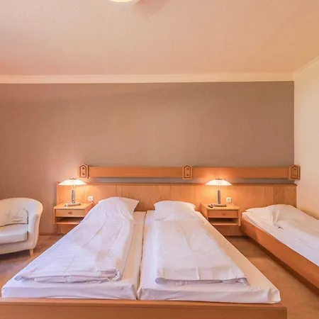 Ferienapartment Zander Am Goldberg Lalendorf